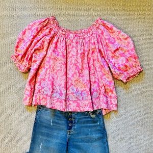 THE GREAT. The Garland Top in Bright Rouge Wild Brush Floral. 💕🌸